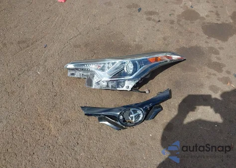 2018 Toyota C-Hr Xle/Xle Premium z USA, uszkodzony, nr VIN NMTKHMBX6JR059165